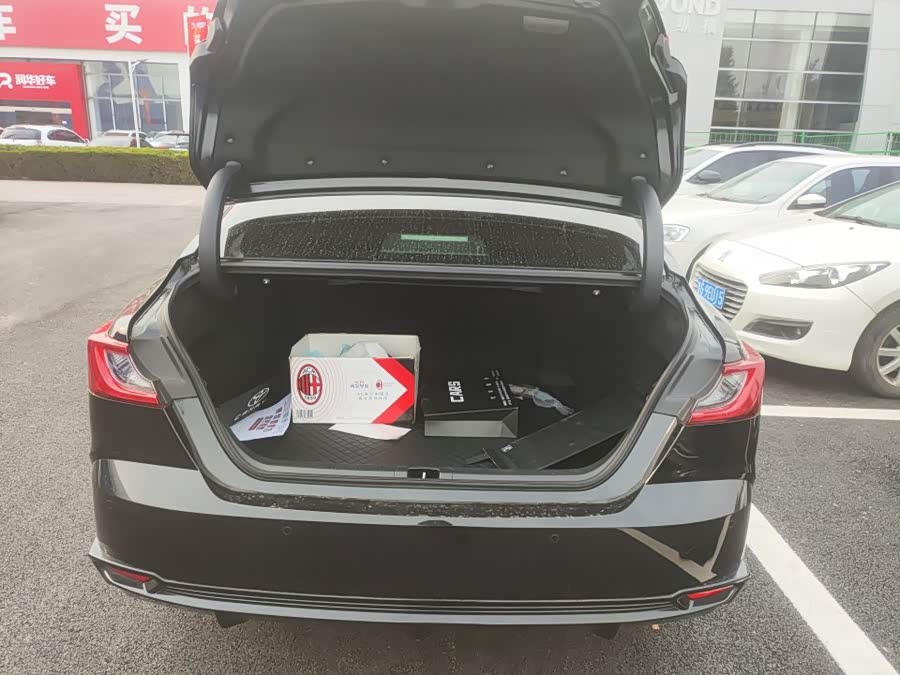 Camry 2024 2.0T Sport - zdjęcie 10