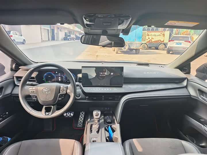 Camry 2025 2.0HXS Hybrid Glory - zdjęcie 16