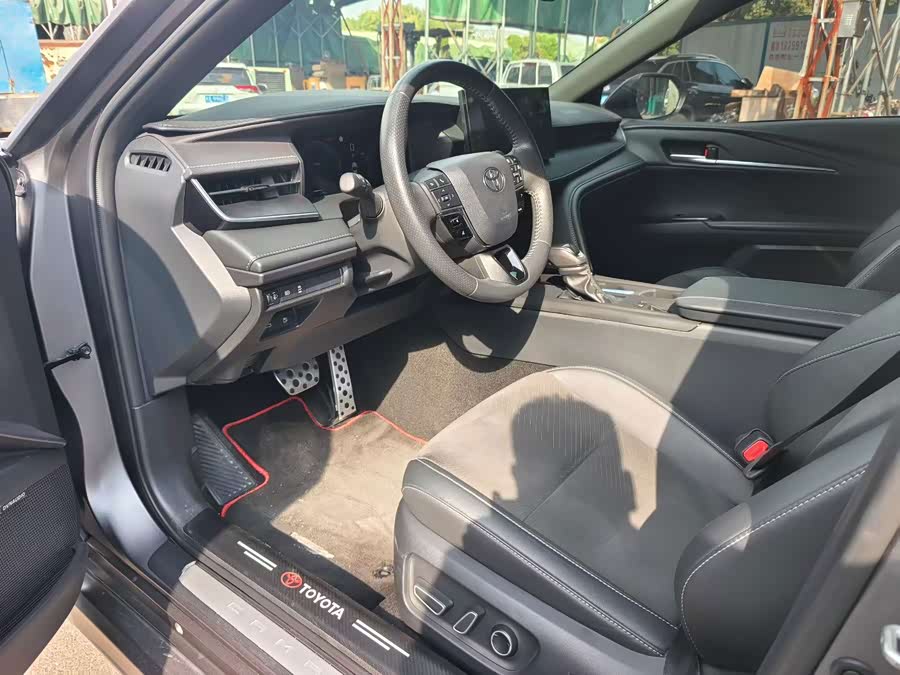 Camry 2025 2.0HXS Hybrid Glory - zdjęcie 6