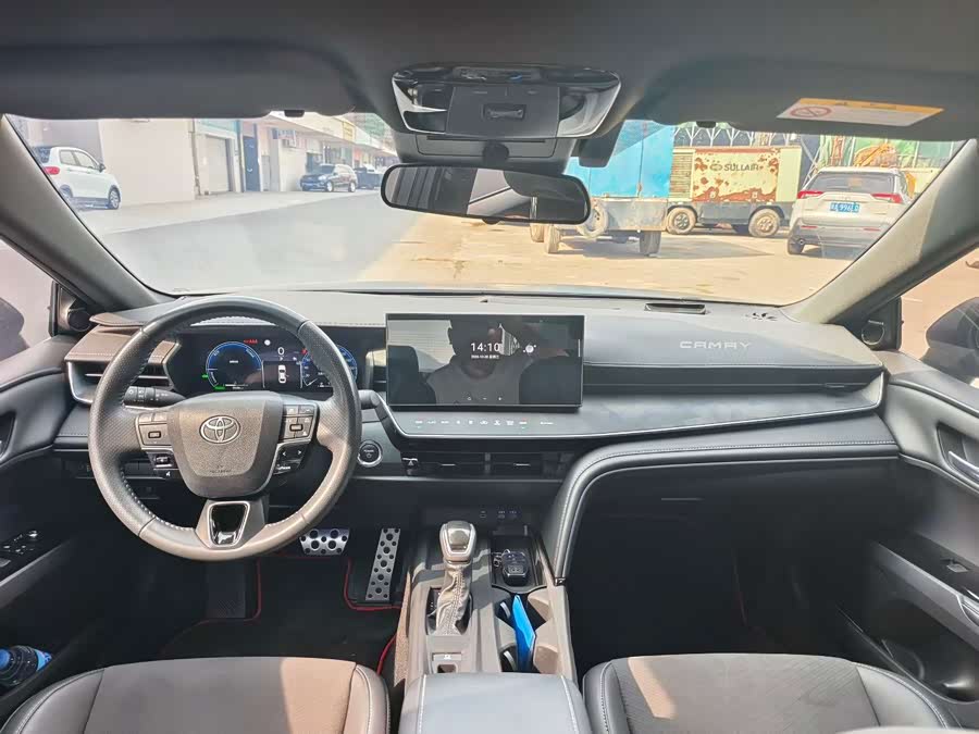 Camry 2025 2.0HXS Hybrid Glory - zdjęcie 7