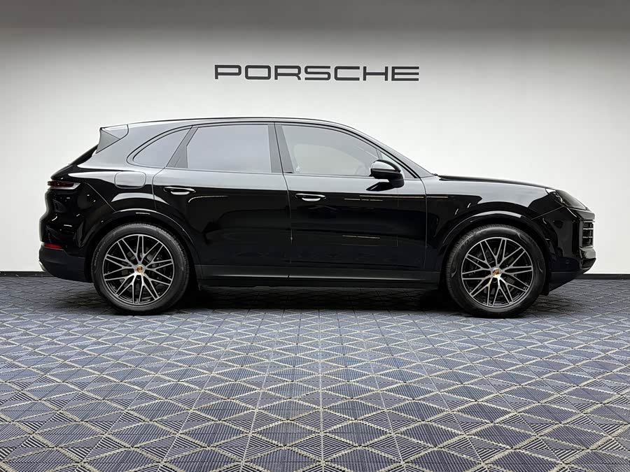 Cayenne 3.0T Dream Edition - zdjęcie 16