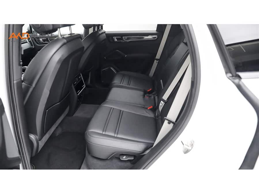 Cayenne 3.0T Platinum - zdjęcie 7