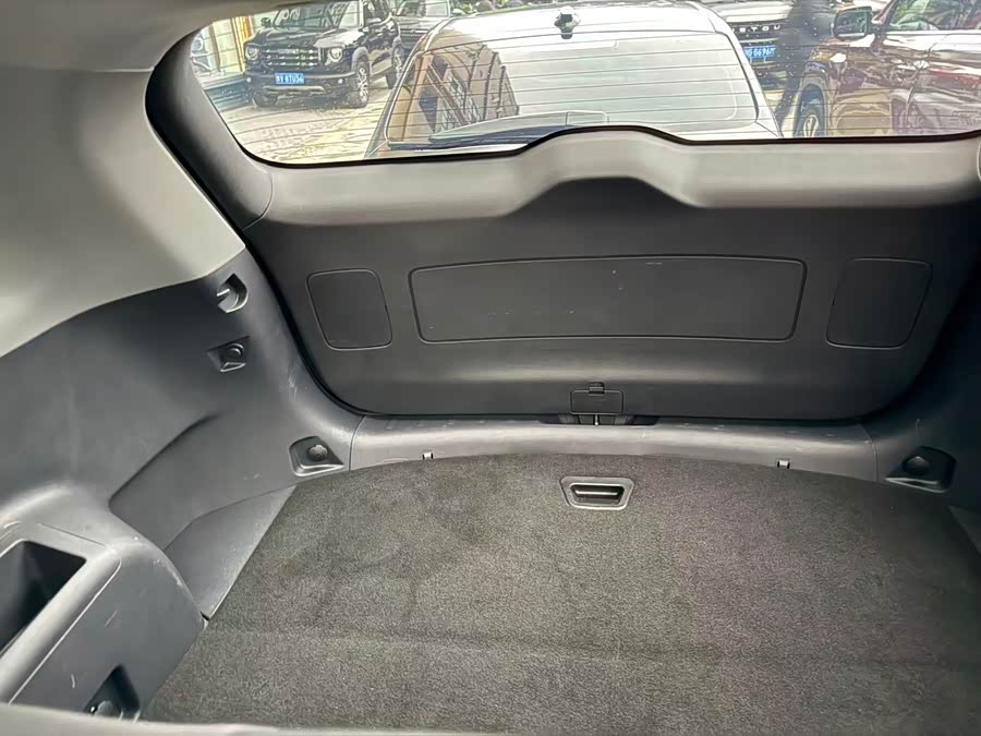 Changan CS75PLUS 2024 3rd Gen Champion 1.5T Smart Driving Edition - zdjęcie 11