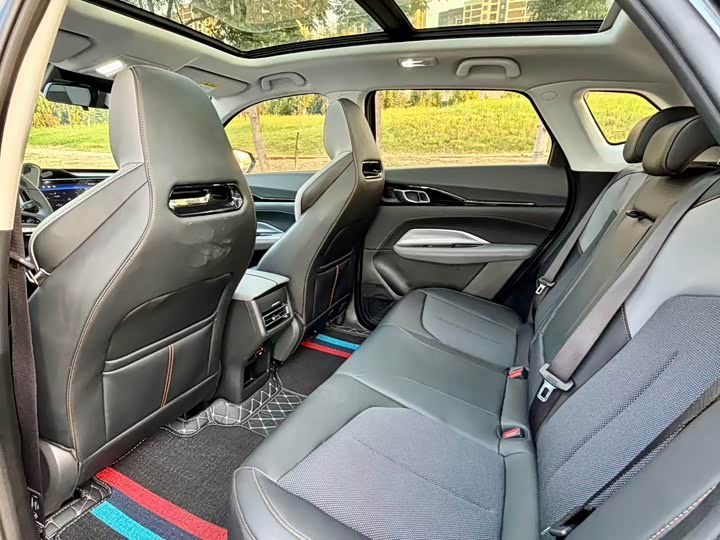 Changan Oshan Z6 2023 Blue Whale 1.5T DCT Intelligent Version - zdjęcie 13