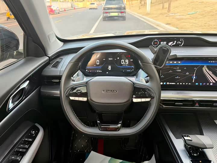 Changan Oshan Z6 2023 Blue Whale 1.5T DCT Intelligent Version - zdjęcie 15