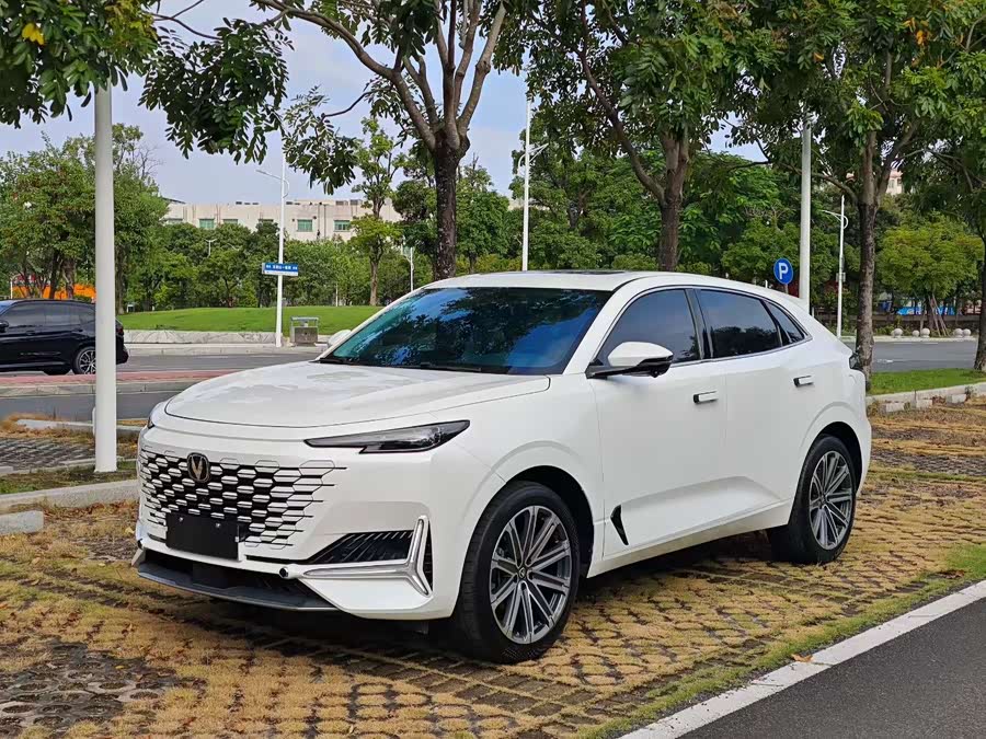 Changan UNI-K 2024 2.0T 2WD Global Edition - zdjęcie 1