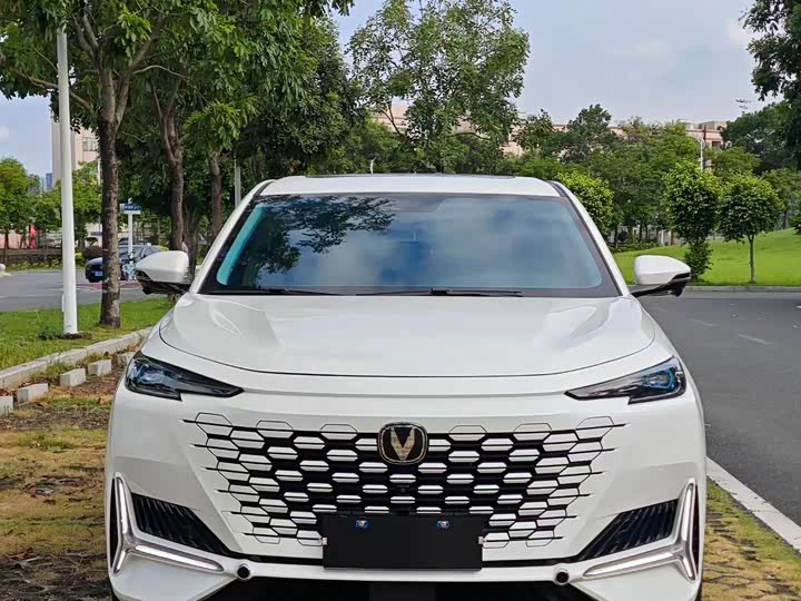 Changan UNI-K 2024 2.0T 2WD Global Edition - zdjęcie 14