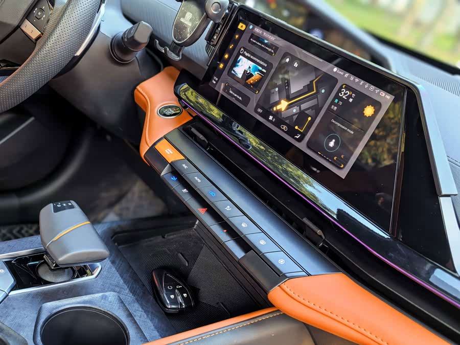 Changan UNI-V 2023 1.5T Sport - zdjęcie 11