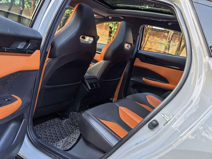 Changan UNI-V 2023 1.5T Sport - zdjęcie 9