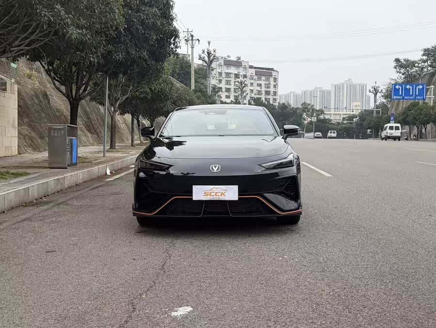 Changan UNI-V 2025 1.5T 500Bar Premium Sports Edition - zdjęcie 2