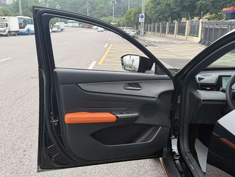 Changan UNI-V 2025 1.5T 500Bar Premium Sports Edition - zdjęcie 12