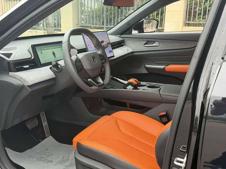 Changan UNI-V 2025 1.5T 500Bar Premium Sports Edition - zdjęcie 13