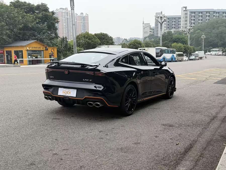 Changan UNI-V 2025 1.5T 500Bar Premium Sports Edition - zdjęcie 20