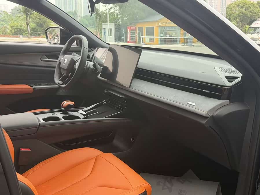 Changan UNI-V 2025 1.5T 500Bar Premium Sports Edition - zdjęcie 7