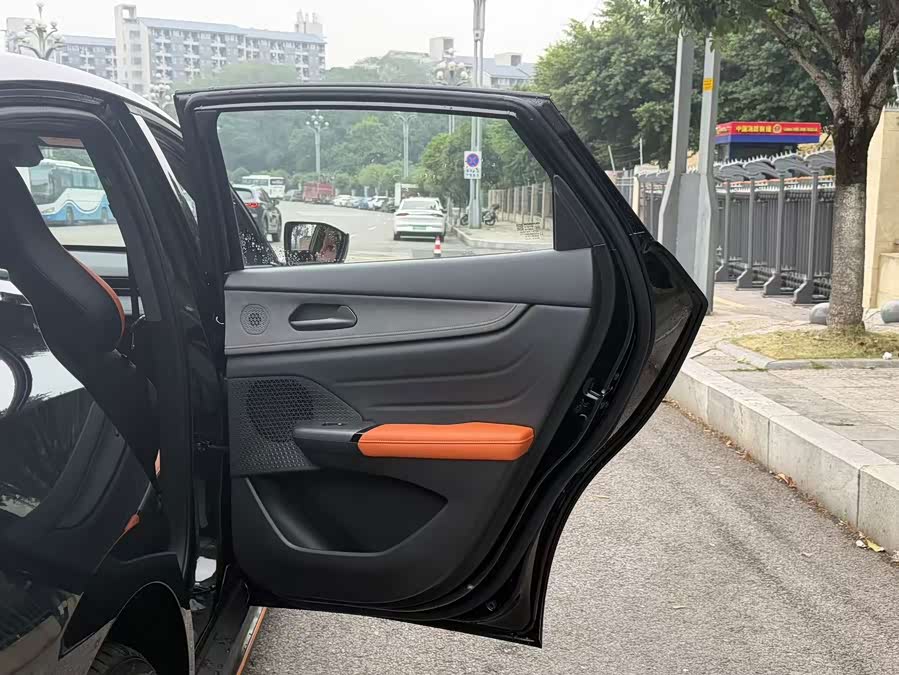 Changan UNI-V 2025 1.5T 500Bar Premium Sports Edition - zdjęcie 8