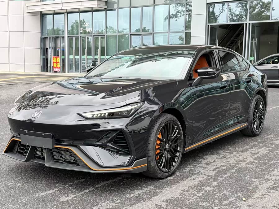 Changan UNI-V 2025 Third Generation 2.0T Powerful Version - zdjęcie 3