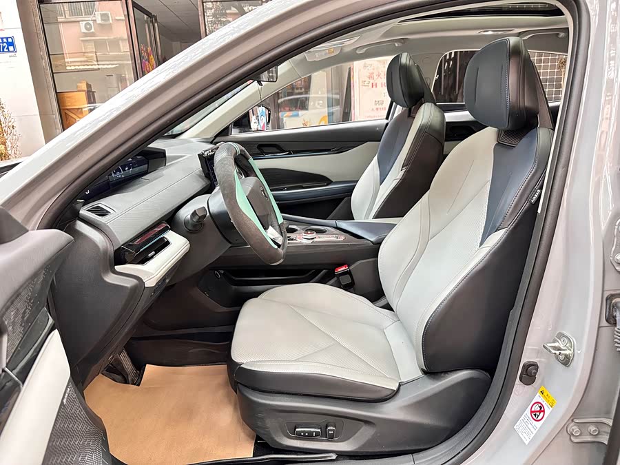 Changan UNI-V Smart Electric iDD 2023 Smart Electric iDD 1.5T 113km Smart Cool Version - zdjęcie 9