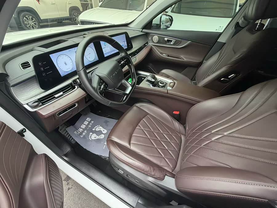 Chery Tiggo 8 PRO 2024 Champion 390T 2WD Prestige 7-Seater - zdjęcie 8