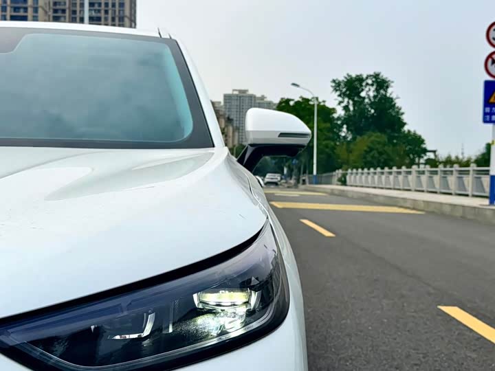 Chery Tiggo 8L 2024 2.0T 2WD Premium 5-Seater - zdjęcie 19