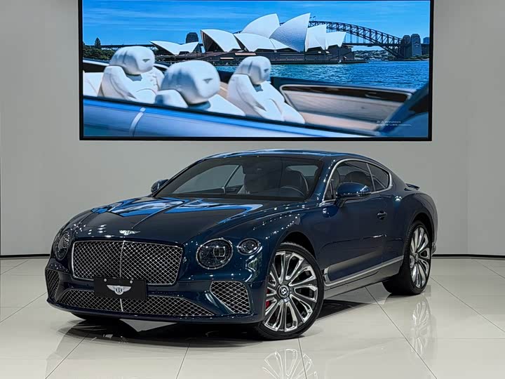 Continental 2022 4.0T GT V8 - zdjęcie 15