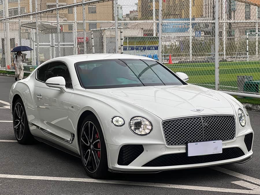 Continental 2022 4.0T GT V8 - zdjęcie 3