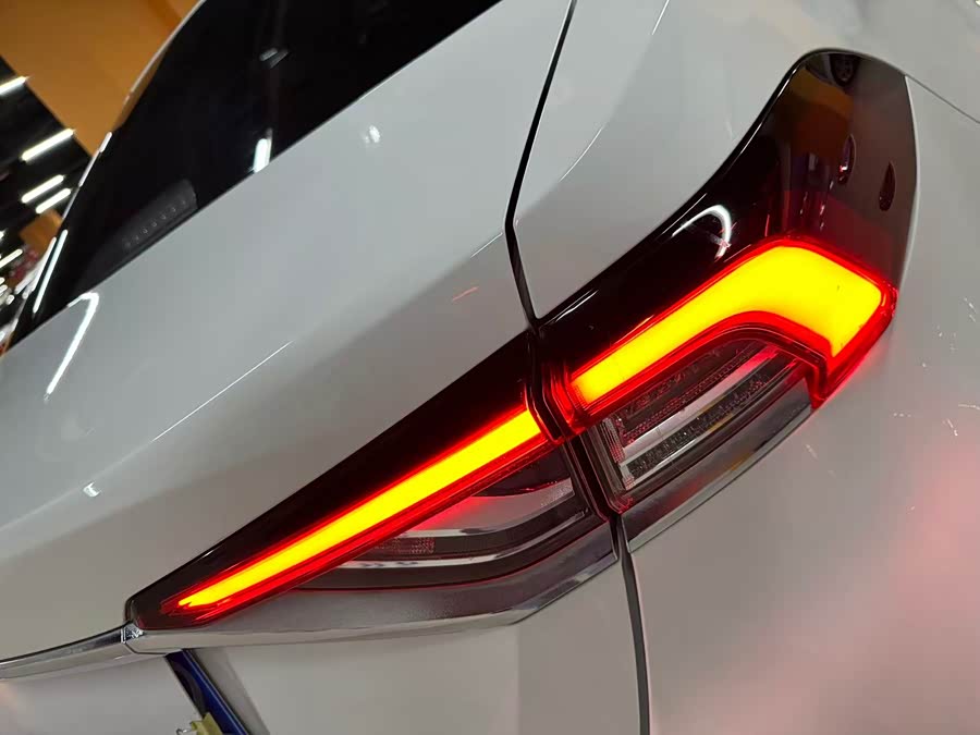 Corolla 2024 1.8L Intelligent Electric Hybrid Pioneer Edition - zdjęcie 11