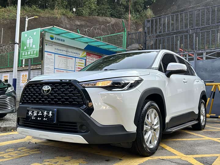 Corolla Cross 2024 2.0L Pioneer Edition - zdjęcie 15