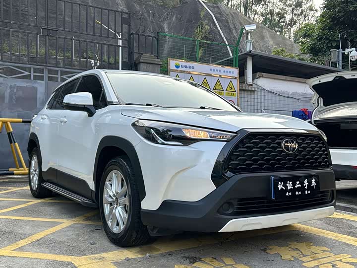 Corolla Cross 2024 2.0L Pioneer Edition - zdjęcie 17