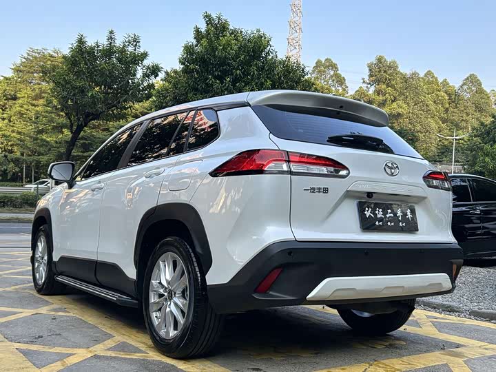 Corolla Cross 2024 2.0L Pioneer Edition - zdjęcie 20