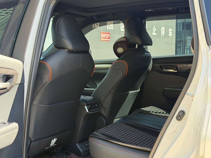 Crown Landfang 2024 2.5L HEV Four-Wheel Drive Luxury Edition - zdjęcie 8