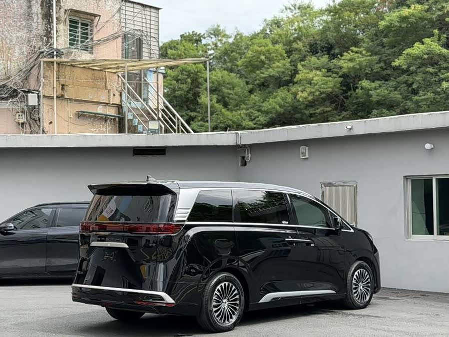 D9 2022 DM-i 1040 Luxury - zdjęcie 14