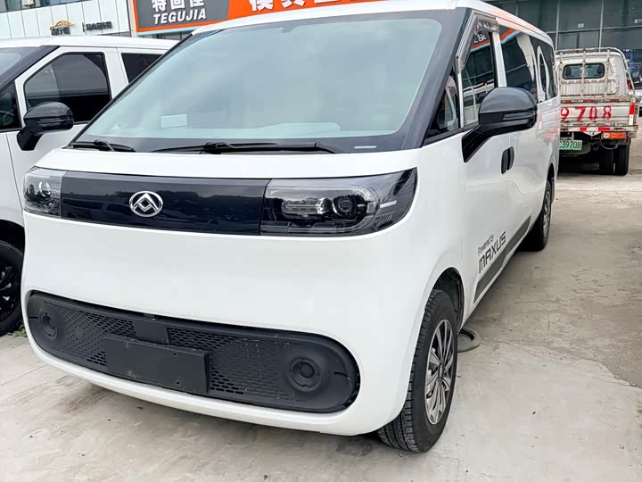 DANA V1 2024 V1 Long Wheelbase Low Roof Multifunction Version (62kWh) - zdjęcie 16