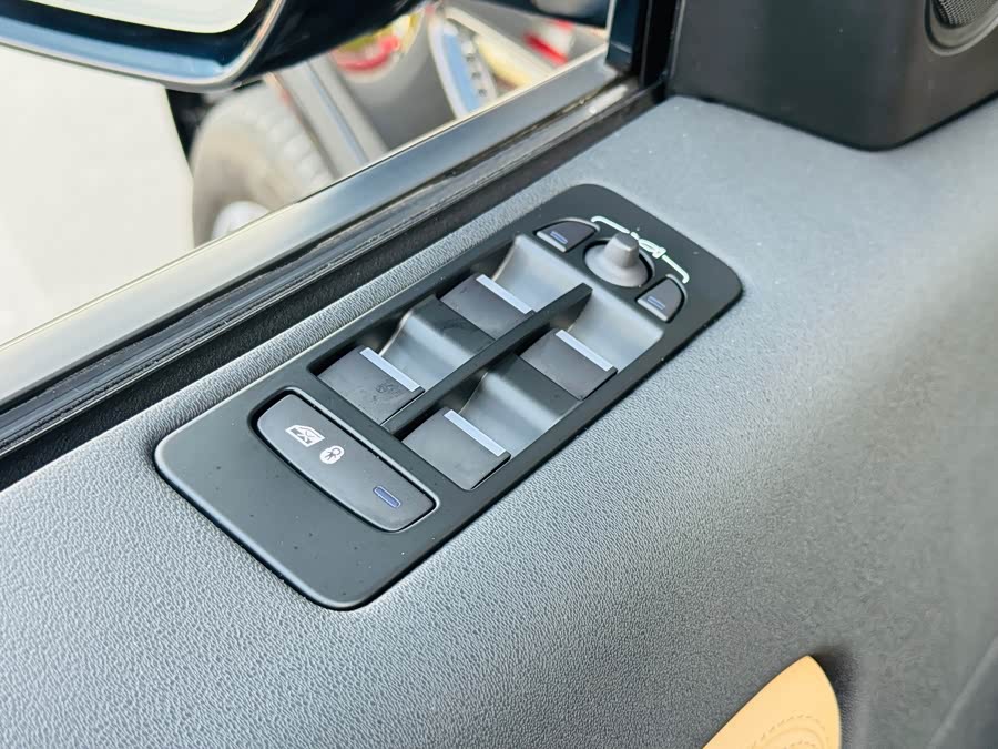 Discovery Sport 2024 Luxury Custom Edition - zdjęcie 15