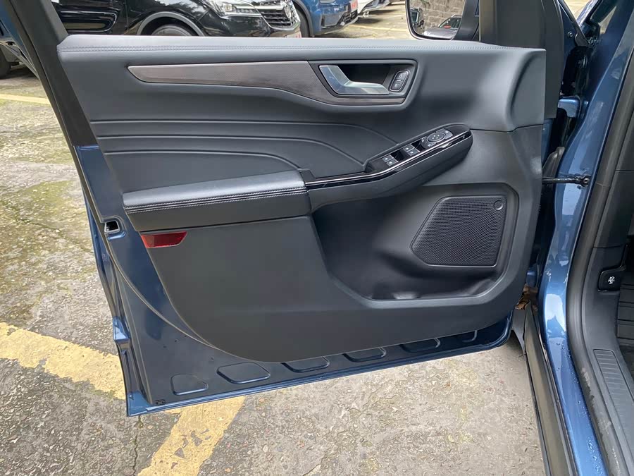 Edge 2020 EcoBoost 245 2WD YaoXiang - zdjęcie 8