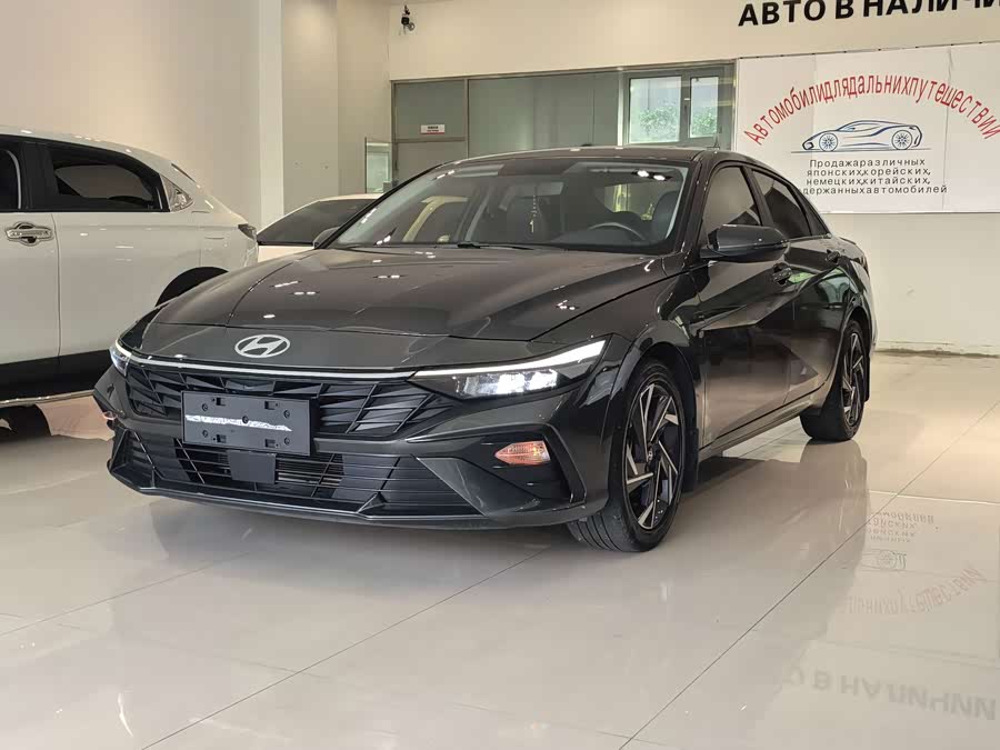 Elantra 2023 1.5L CVT LUX Premium Edition - zdjęcie 1
