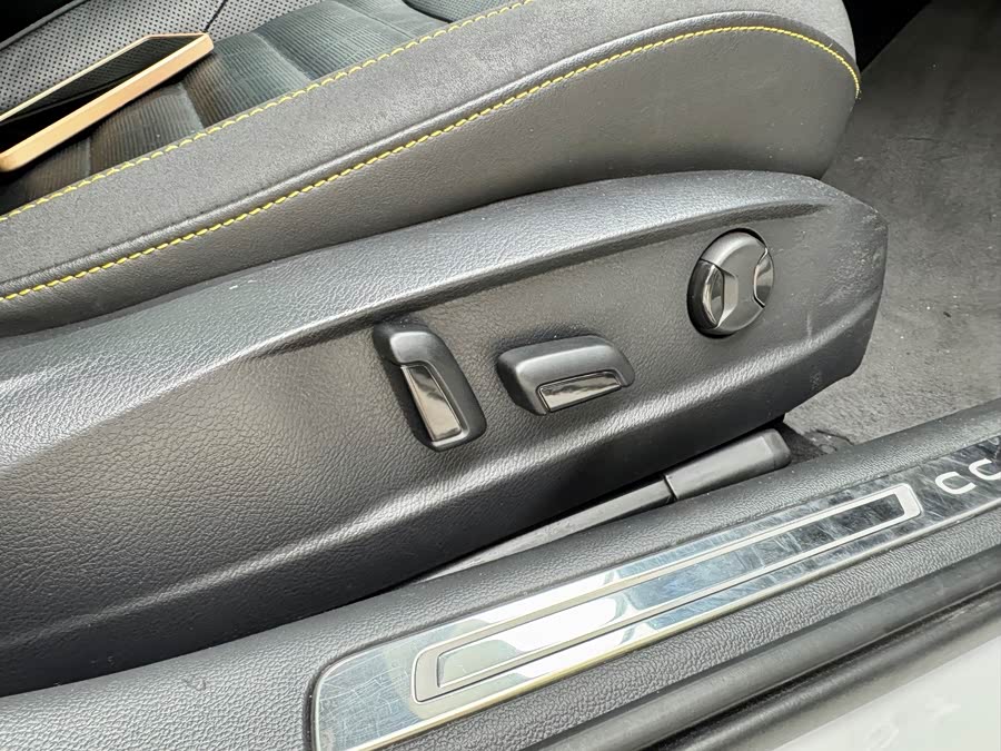 FAW-Volkswagen CC 2023 380TSI Eye-catching Edition - zdjęcie 16