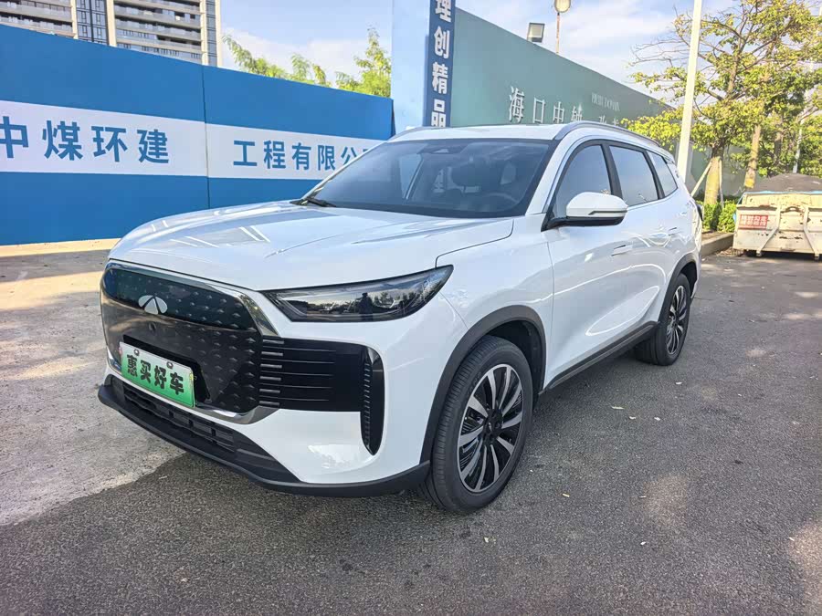 Fengyun T8 2025 1.5T 130km Luxury 5-seater - zdjęcie 1