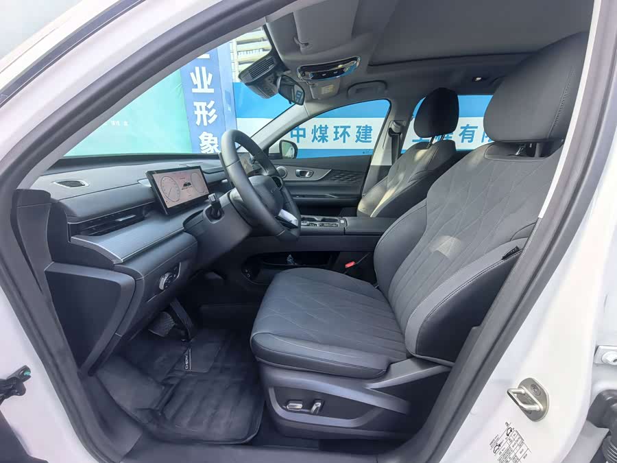Fengyun T8 2025 1.5T 130km Luxury 5-seater - zdjęcie 3