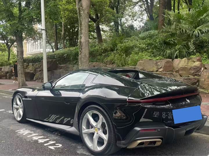 Ferrari 12Cilindri 2024 6.5L Softtop - zdjęcie 12