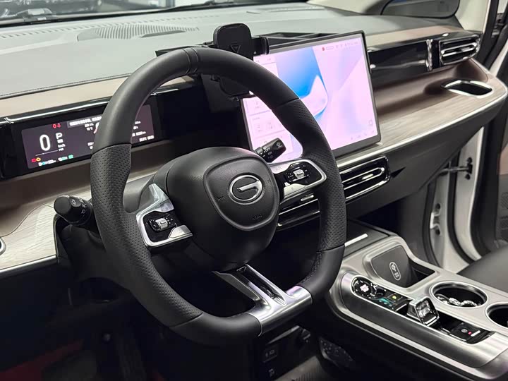 GAC E8 2024 Glory Series 2.0L Intelligent - zdjęcie 17