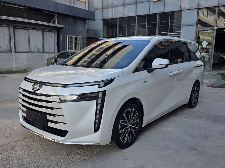 GAC E8 PHEV 2024 150km MAX - zdjęcie 1