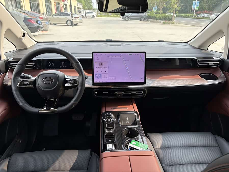 GAC E8 PHEV 2024 150km MAX+ - zdjęcie 14