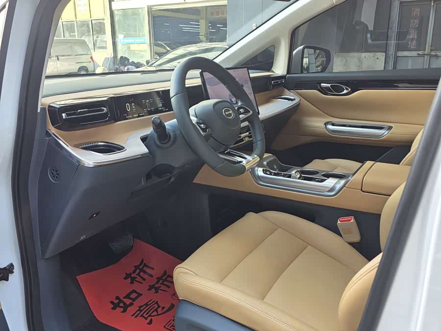 GAC E8 PHEV 2024 150km MAX - zdjęcie 5
