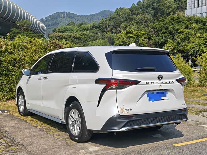 Greevia 2024 2.5L Hybrid Comfort Edition - zdjęcie 14