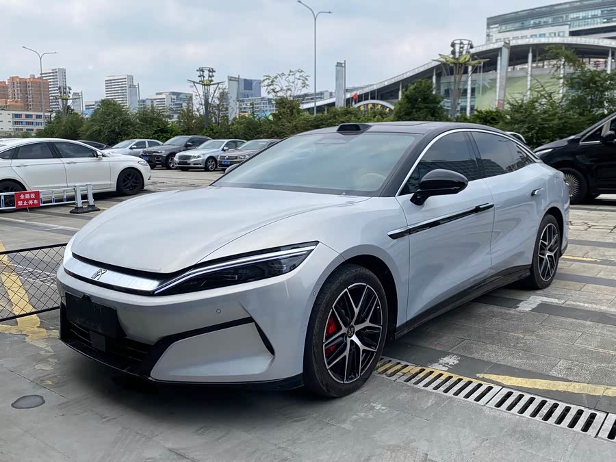Han L 2025 EV 701KM Laser Radar Flagship - zdjęcie 1