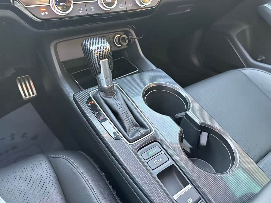 Hatchback 240Turbo CVT Phantom Night Luxury - zdjęcie 13