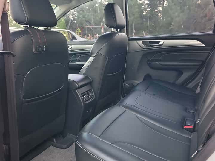 Haval M6 2023 PLUS 1.5T Manual Elite Intelligent - zdjęcie 15