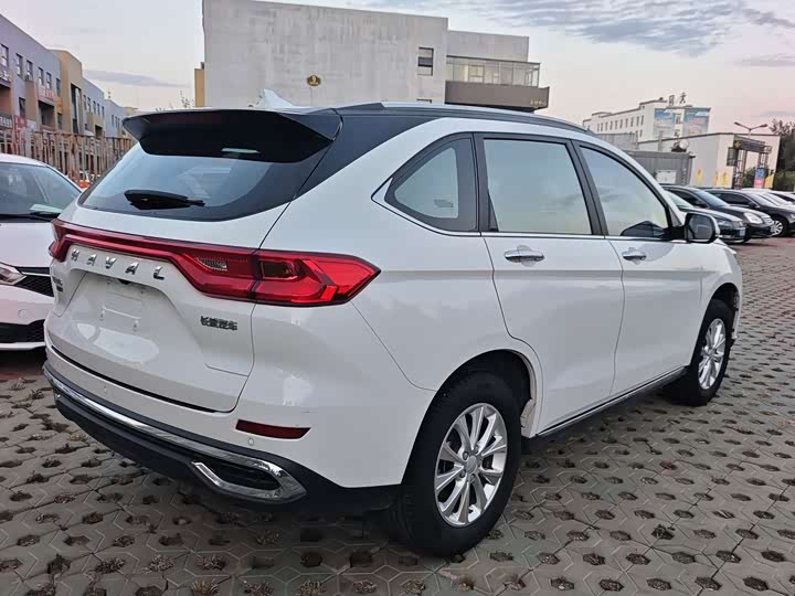Haval M6 2023 PLUS 1.5T Manual Elite Intelligent - zdjęcie 18