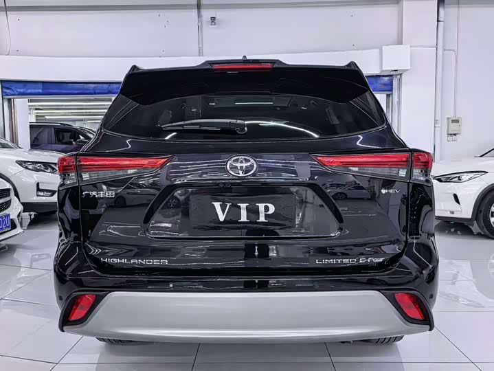 Highlander 2024 2.5L Intelligent Electric Hybrid 4WD Ultimate 7-Seater - zdjęcie 14