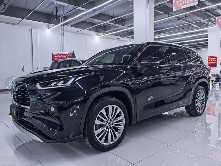 Highlander 2024 2.5L Intelligent Electric Hybrid 4WD Ultimate 7-Seater - zdjęcie 3